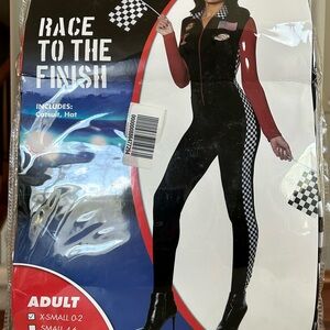 HALLOWEEN COSTUME
Adult X-Small
Race Car Driver - Race to the Finish